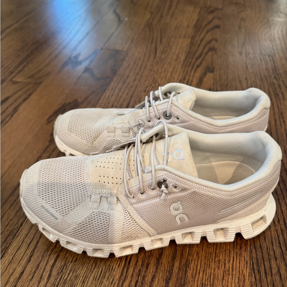 On Cloud Running Sneakers